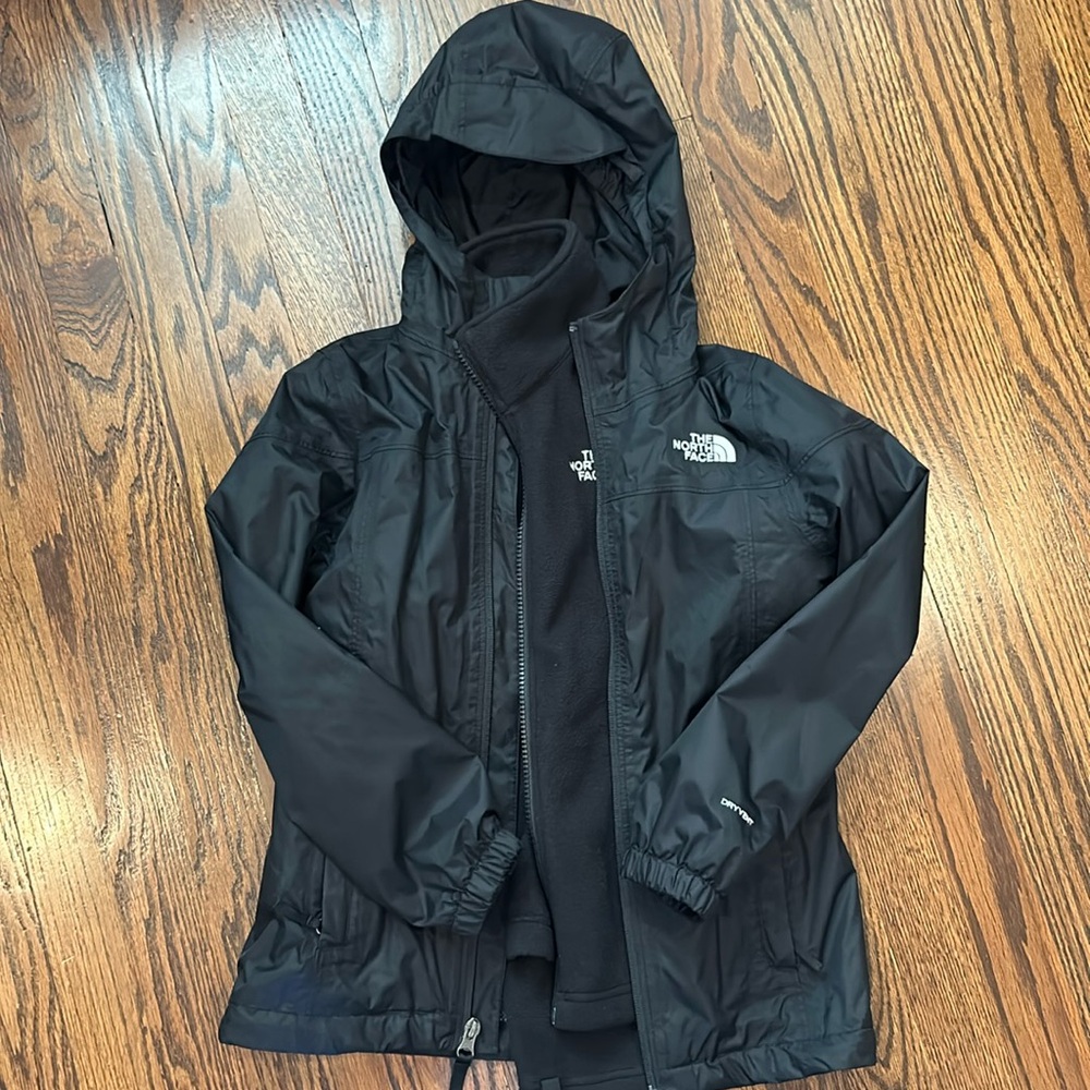 Girls size 7/8 Molly Triclimate Jacket 2 in 1 Inner fleece Outer Nylon Shell.